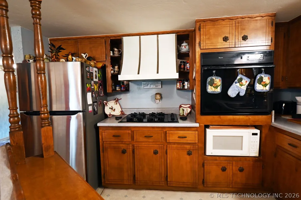 2487 S Muskogee Tahlequah, OK 74464