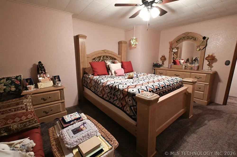 2487 S Muskogee Tahlequah, OK 74464