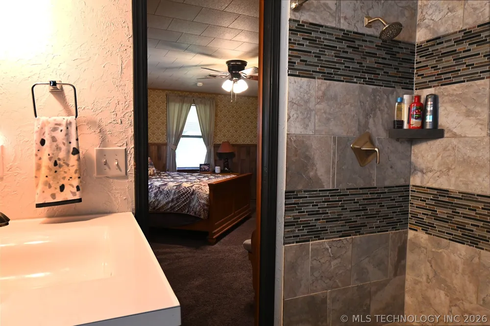 2487 S Muskogee Tahlequah, OK 74464