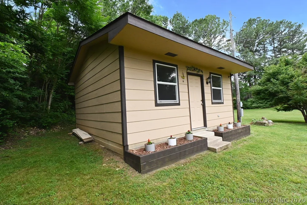 2487 S Muskogee Tahlequah, OK 74464