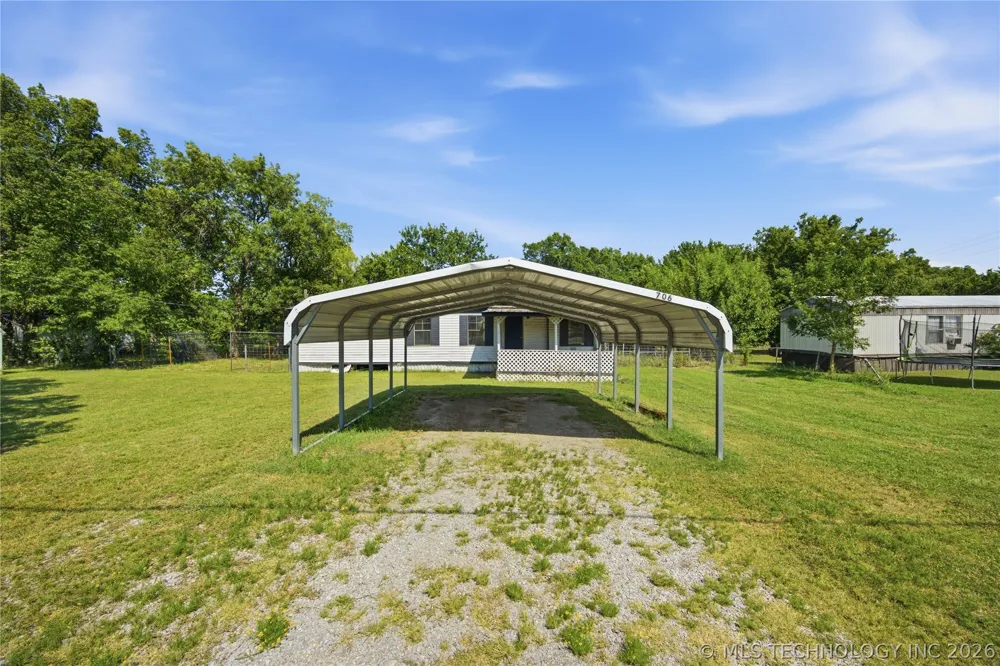 723 S Taylor Kiowa, OK 74553