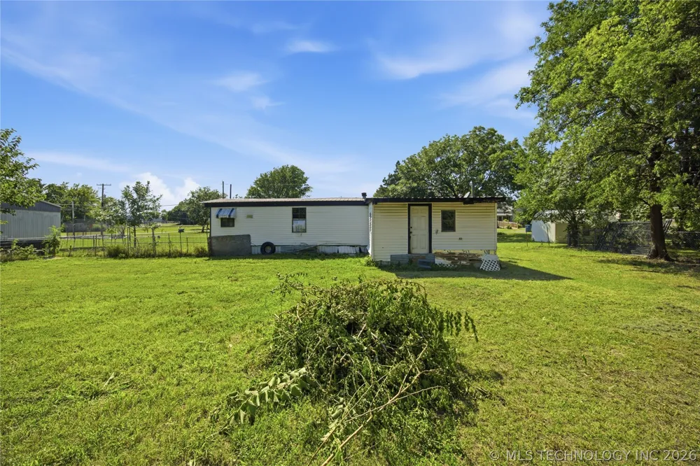 723 S Taylor Kiowa, OK 74553
