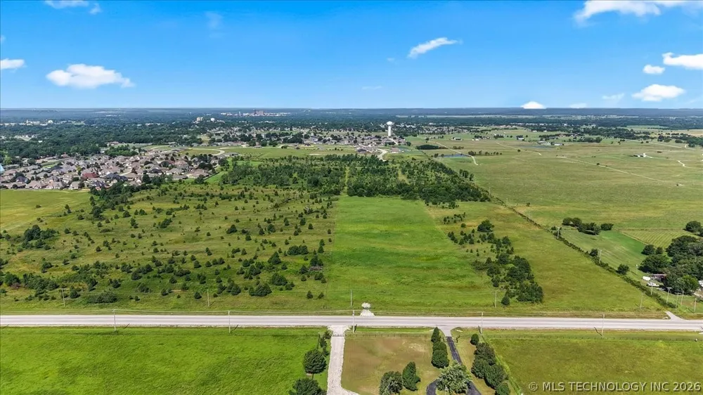 4 Bison Road Bartlesville, OK 74006