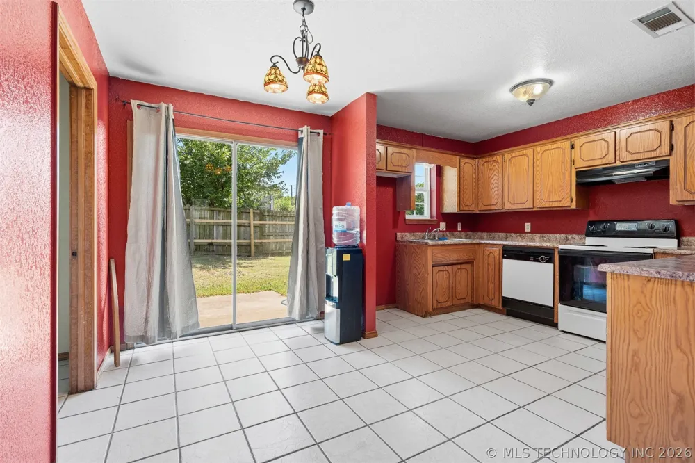366 Elm Street Lone Grove, OK 73443