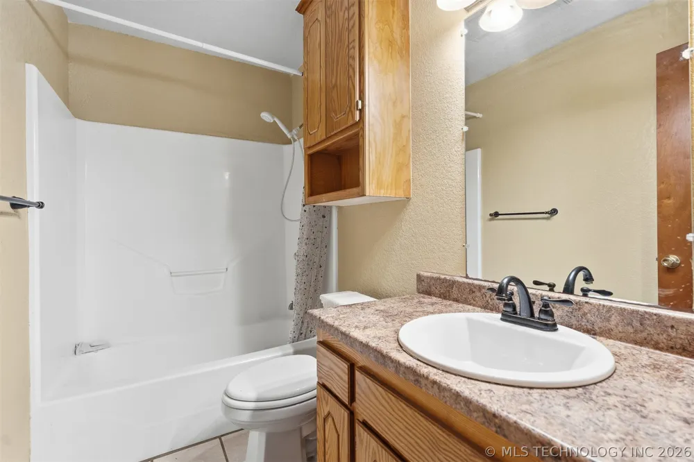 366 Elm Street Lone Grove, OK 73443