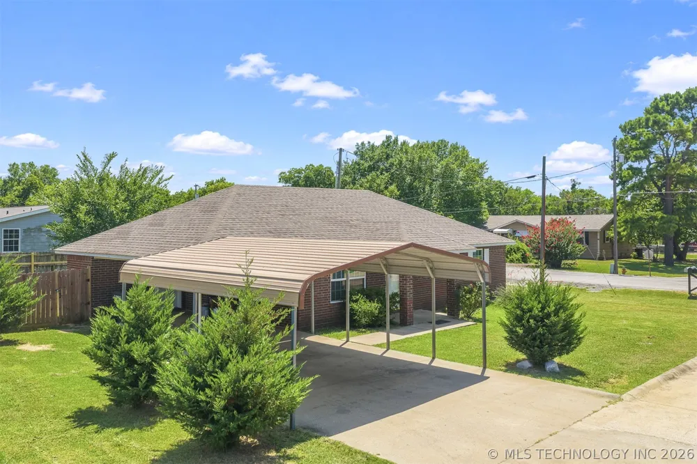 366 Elm Street Lone Grove, OK 73443