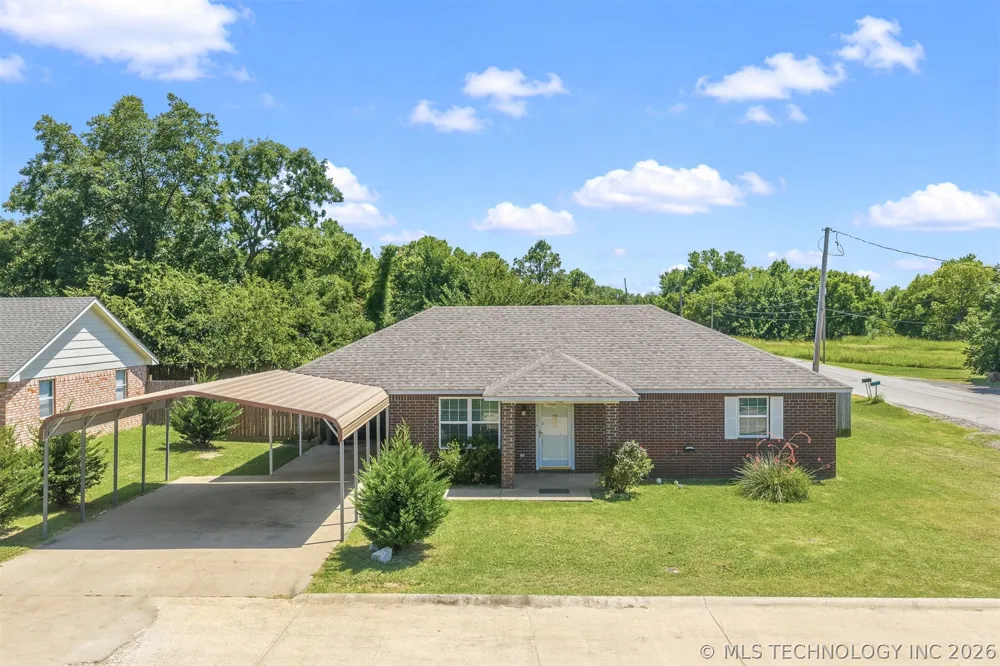 366 Elm Street Lone Grove, OK 73443