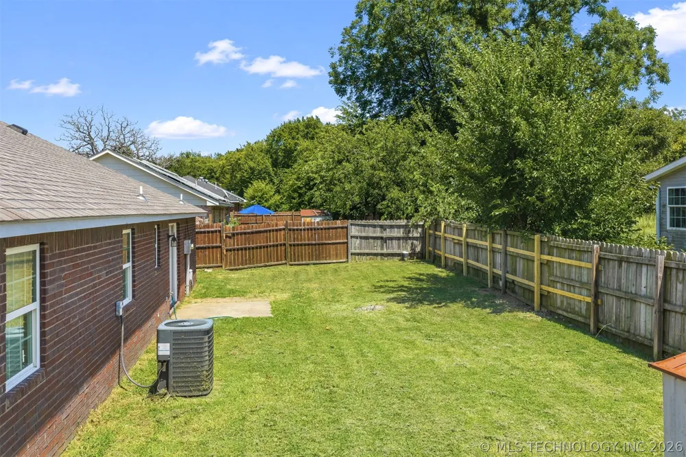 366 Elm Street Lone Grove, OK 73443