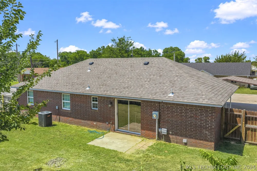 366 Elm Street Lone Grove, OK 73443