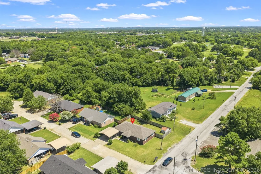 366 Elm Street Lone Grove, OK 73443