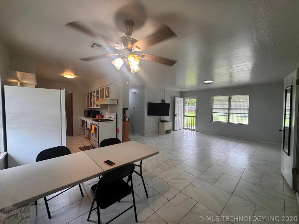 80852 S 4723 ROAD Stilwell, OK 74960