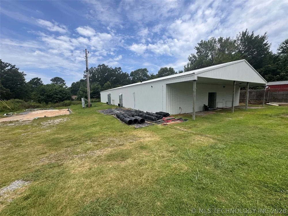 80852 S 4723 ROAD Stilwell, OK 74960