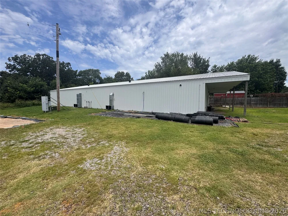 80852 S 4723 ROAD Stilwell, OK 74960