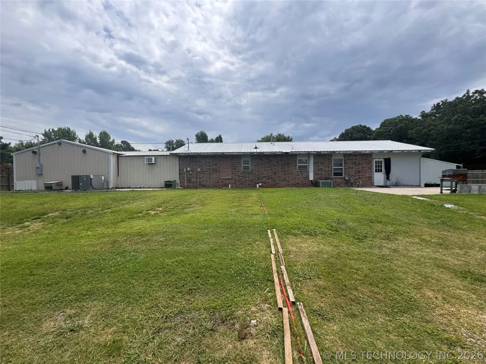80852 S 4723 ROAD Stilwell, OK 74960