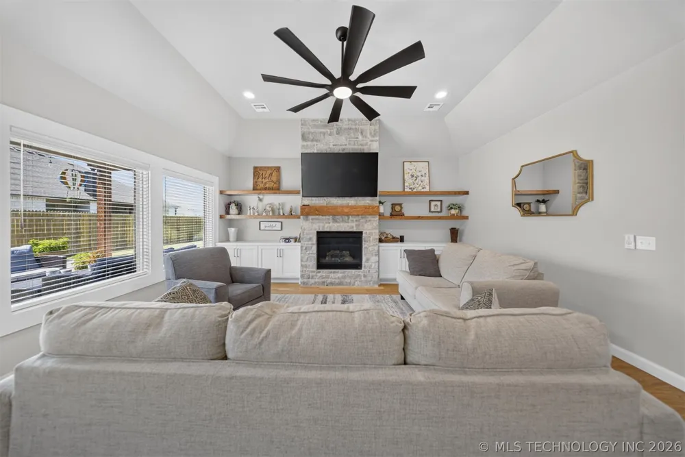 2034 E 129th Street S Jenks, OK 74037