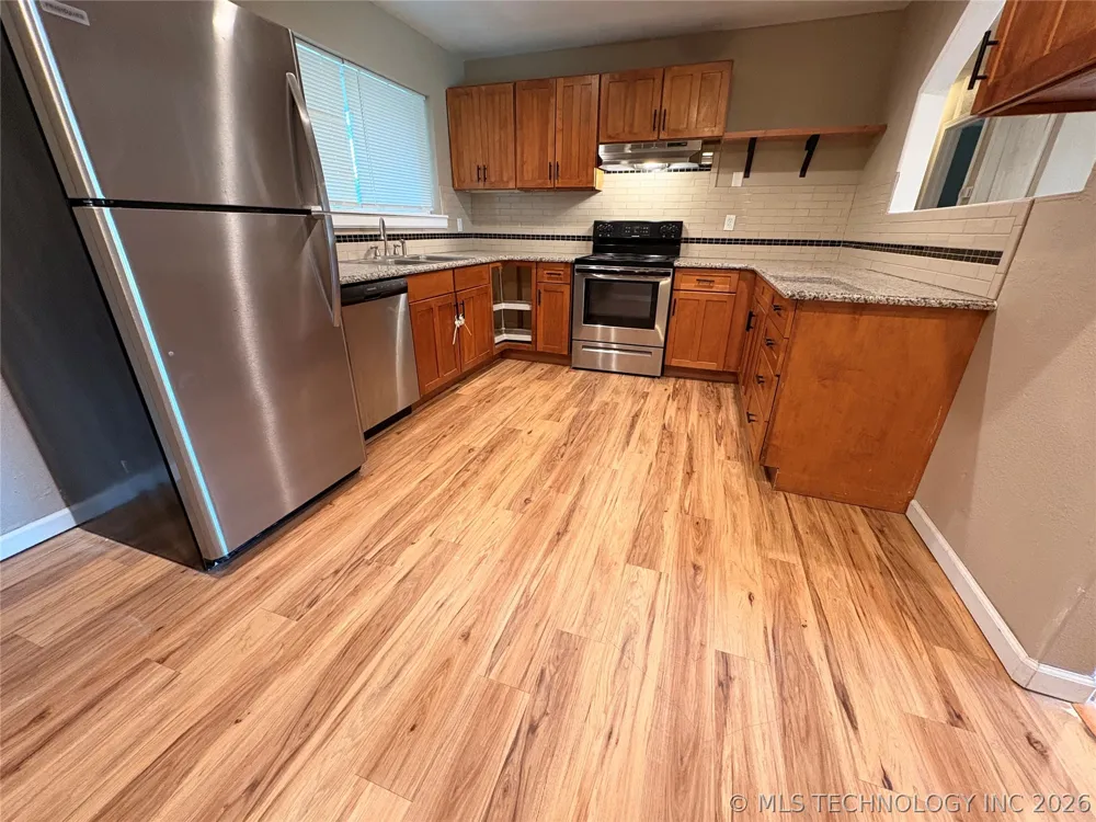 1329 NE 3rd Place Pryor, OK 74361
