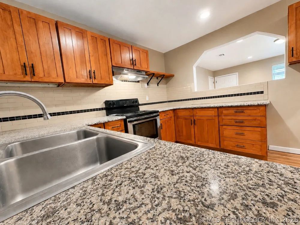 1329 NE 3rd Place Pryor, OK 74361
