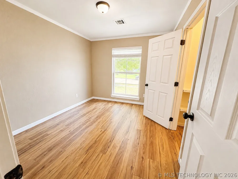 1329 NE 3rd Place Pryor, OK 74361