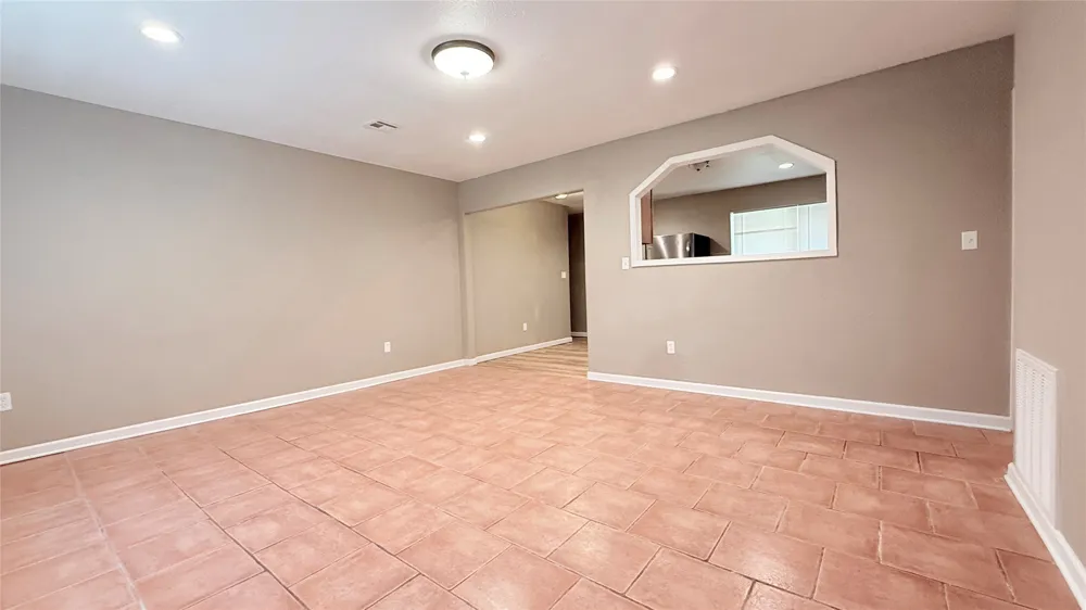 1329 NE 3rd Place Pryor, OK 74361
