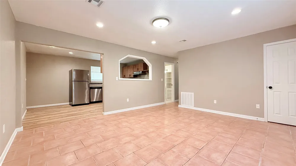 1329 NE 3rd Place Pryor, OK 74361