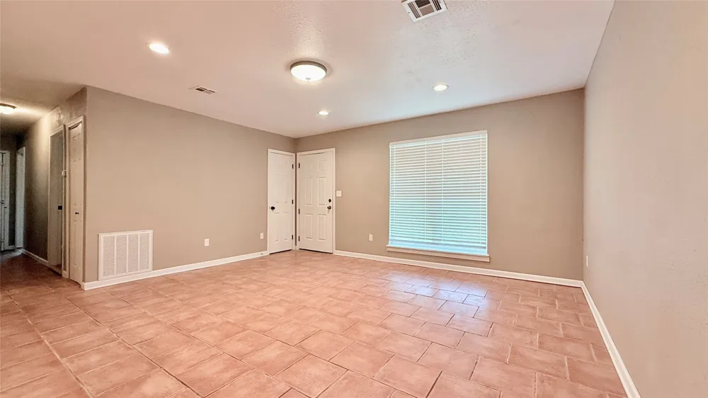 1329 NE 3rd Place Pryor, OK 74361