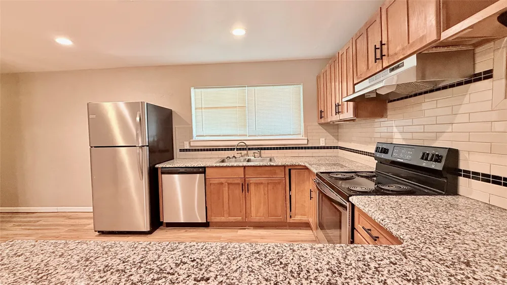 1329 NE 3rd Place Pryor, OK 74361