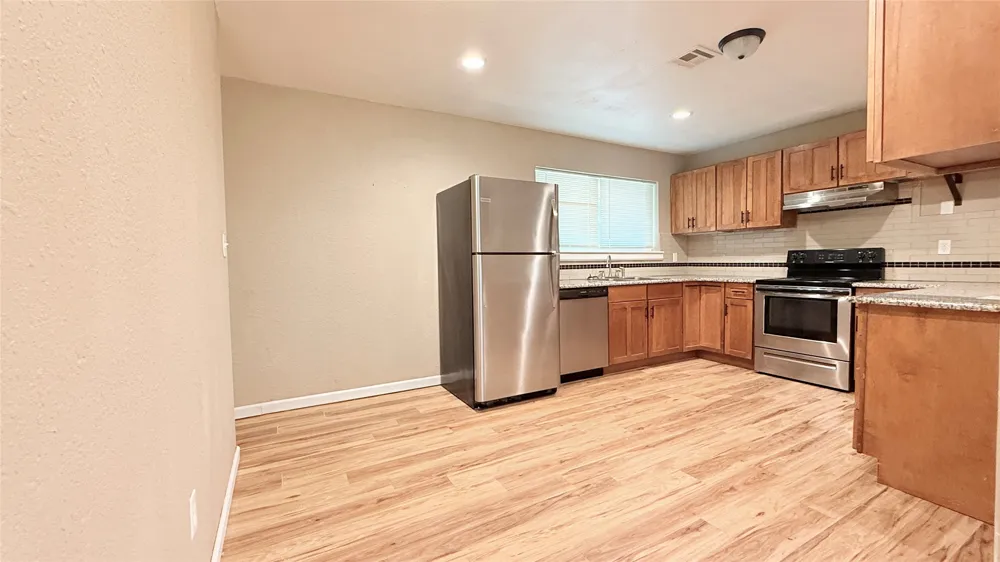 1329 NE 3rd Place Pryor, OK 74361