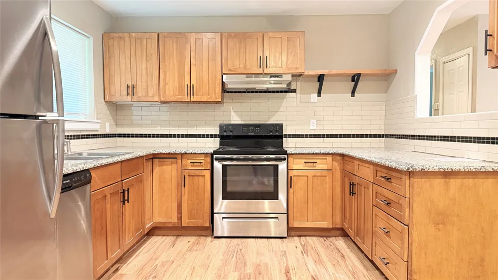 1329 NE 3rd Place Pryor, OK 74361