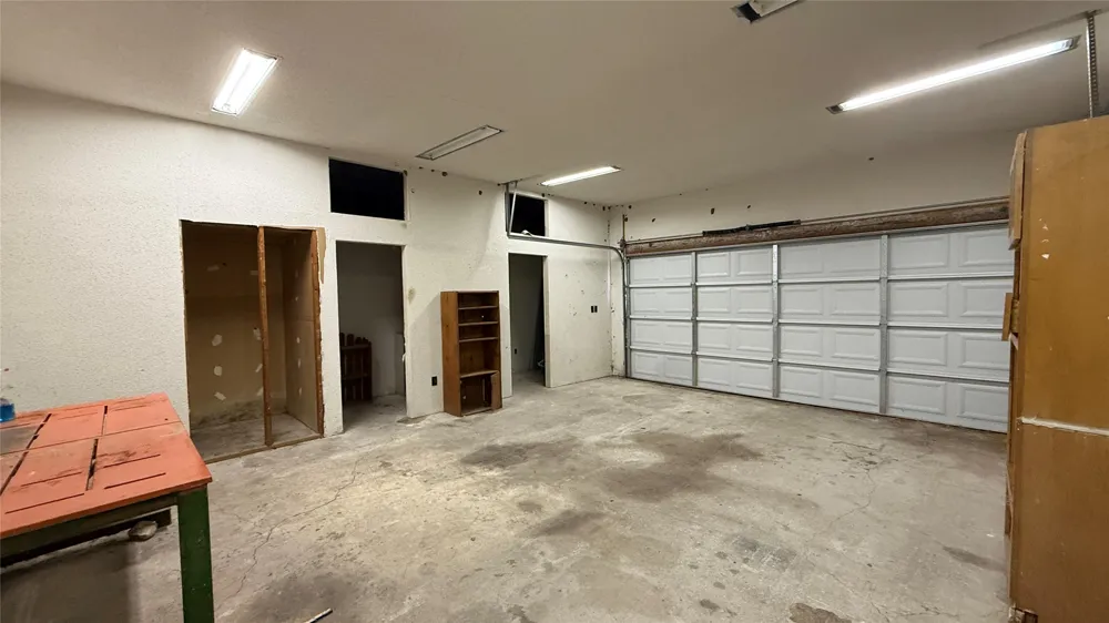 1329 NE 3rd Place Pryor, OK 74361