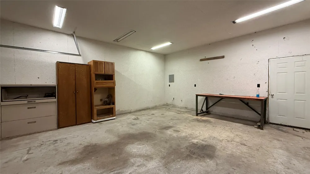 1329 NE 3rd Place Pryor, OK 74361