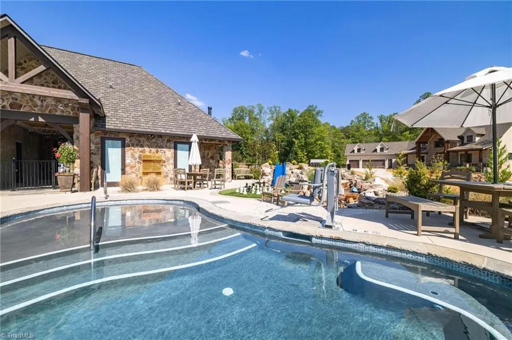 7289 Plunkett Road Stokesdale, NC 27357