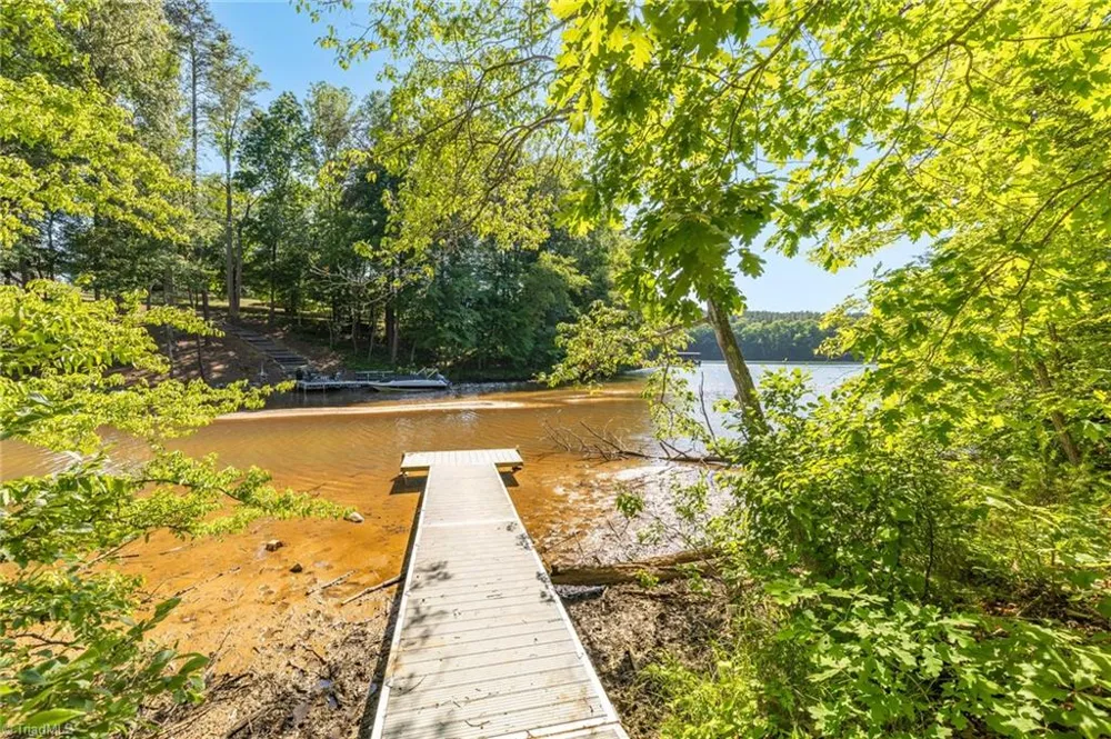 7289 Plunkett Road Stokesdale, NC 27357