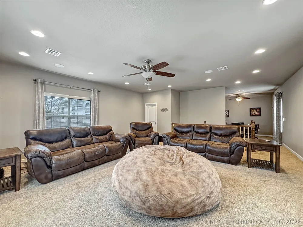 5618 Mainstay Drive Kingston, OK 73439