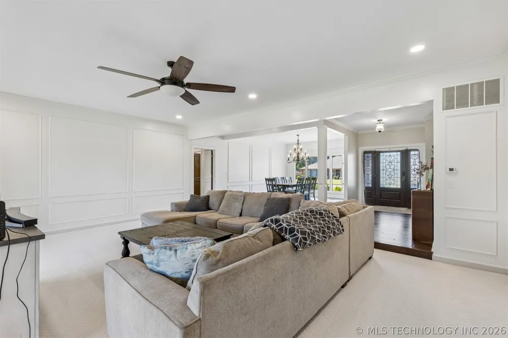 930 E 14th Cushing, OK 74023
