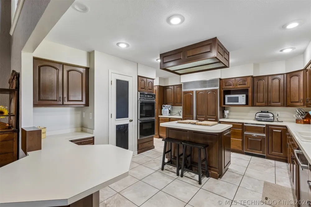 930 E 14th Cushing, OK 74023