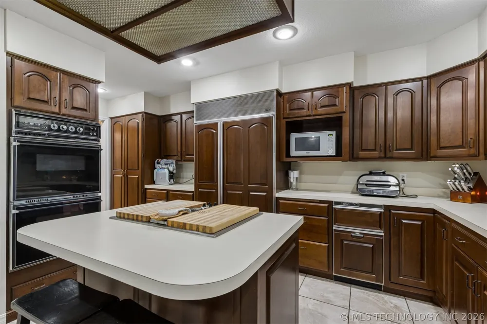 930 E 14th Cushing, OK 74023