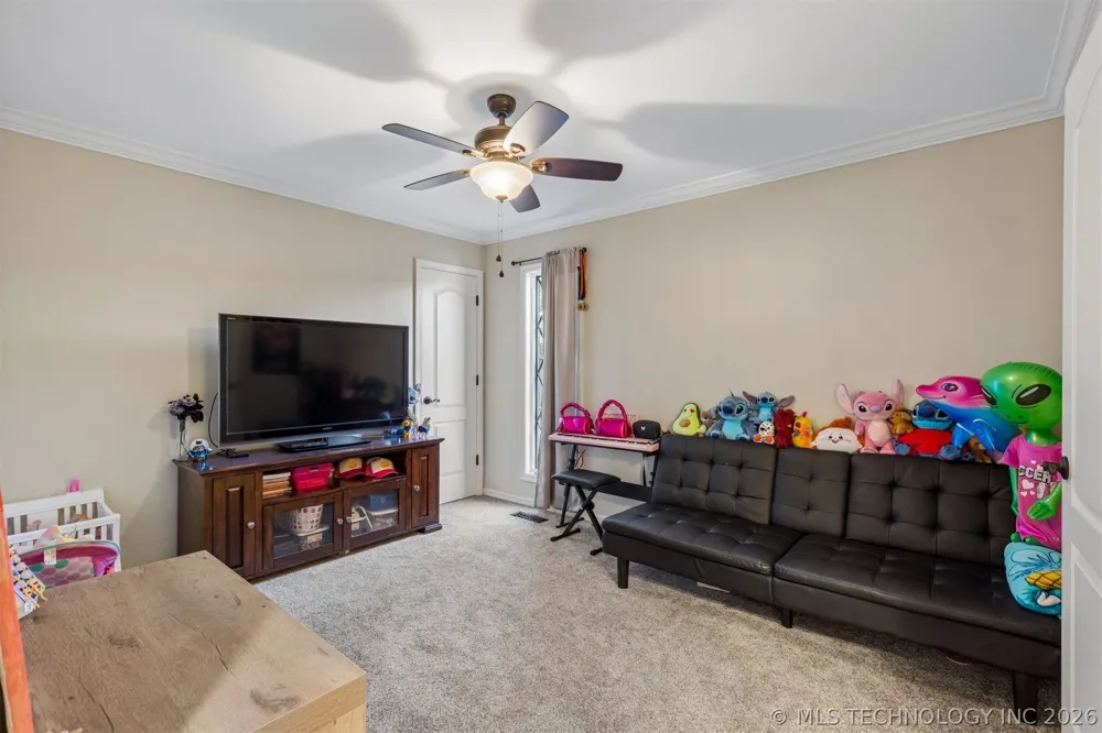 930 E 14th Cushing, OK 74023