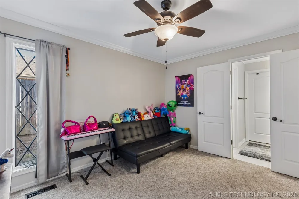 930 E 14th Cushing, OK 74023