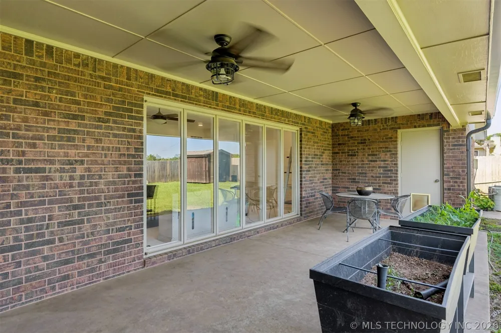 930 E 14th Cushing, OK 74023