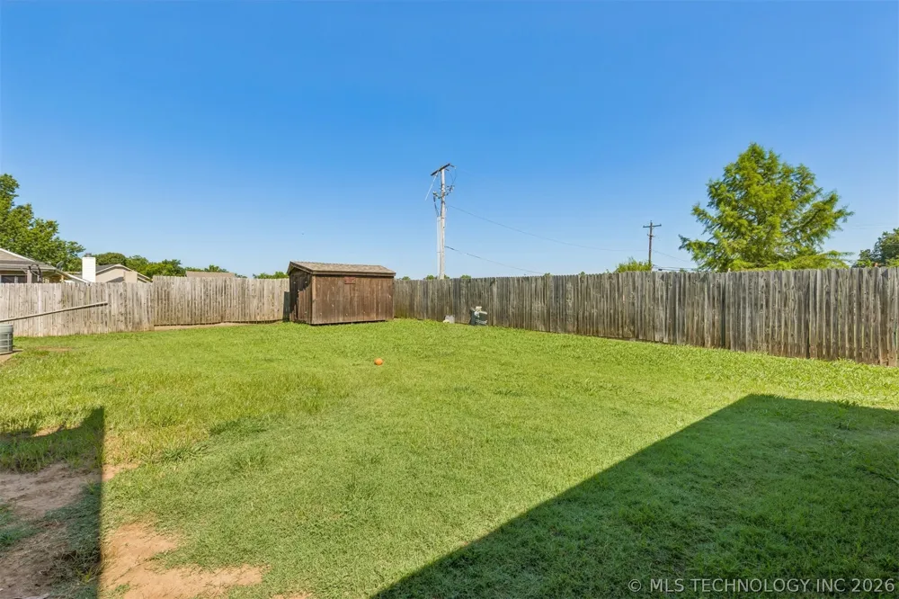 930 E 14th Cushing, OK 74023