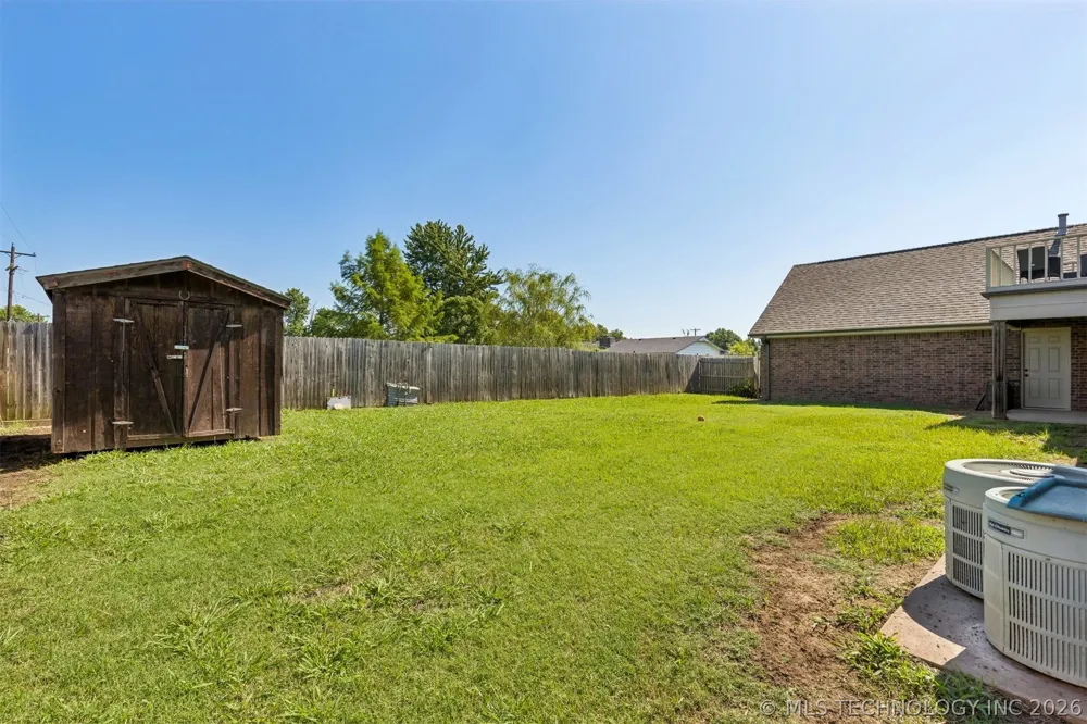 930 E 14th Cushing, OK 74023