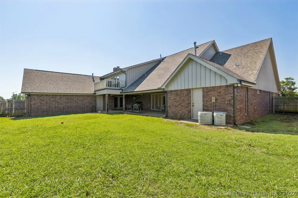 930 E 14th Cushing, OK 74023