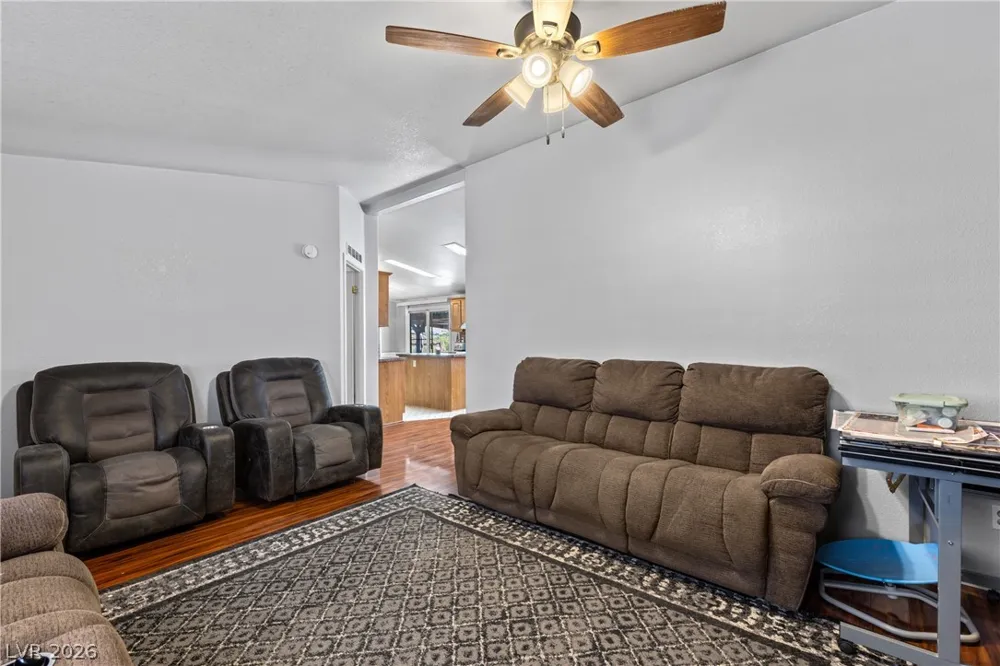 516 White Domes Drive Overton, NV 89040