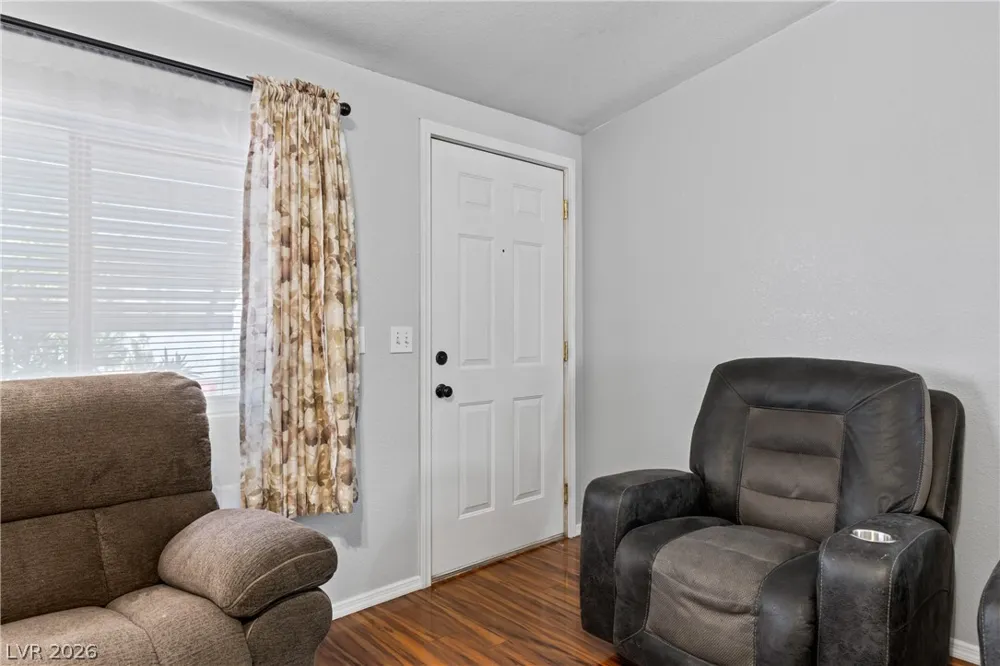 516 White Domes Drive Overton, NV 89040