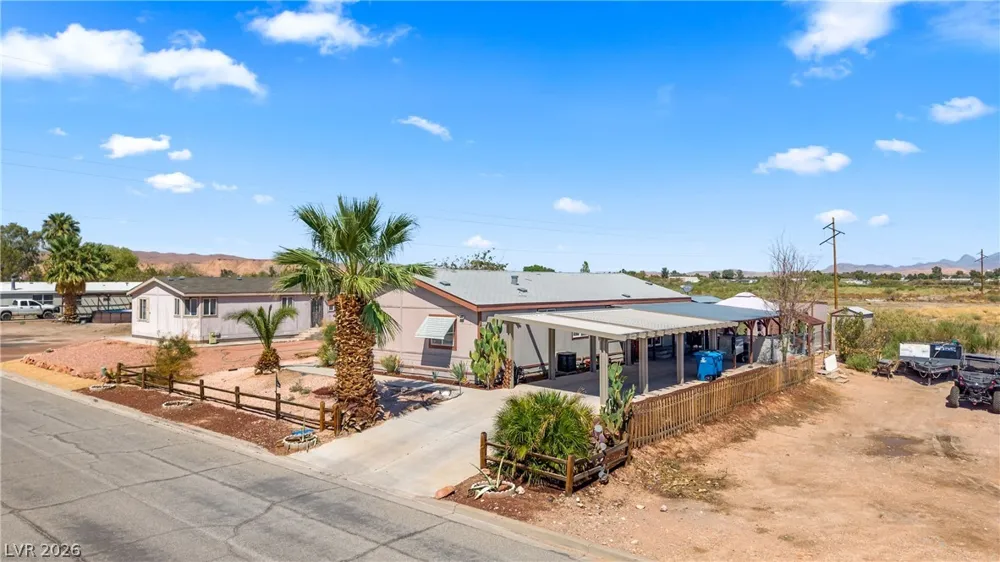 516 White Domes Drive Overton, NV 89040