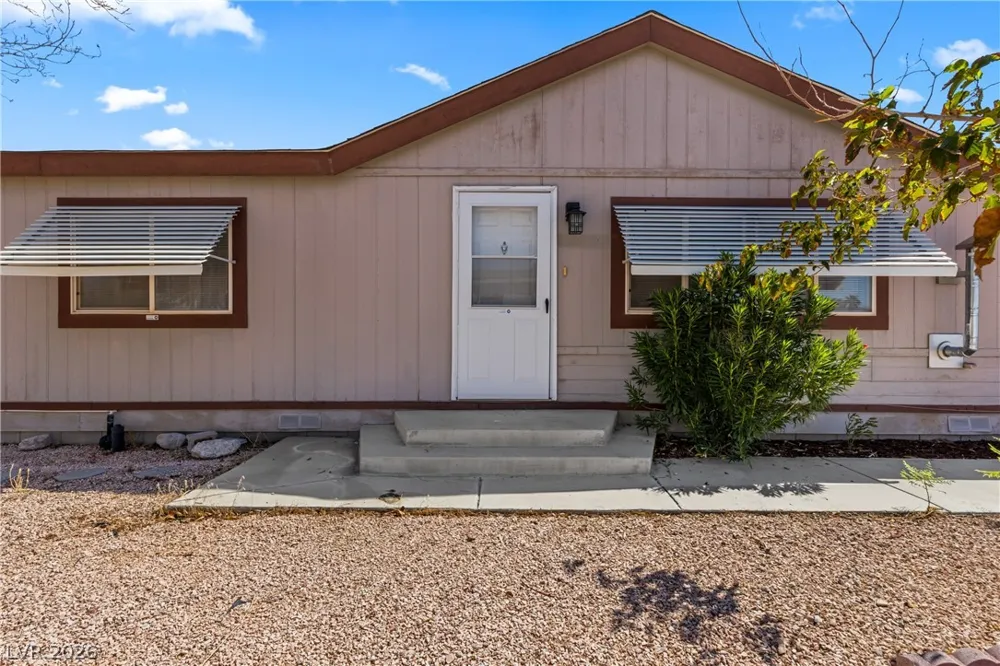 516 White Domes Drive Overton, NV 89040