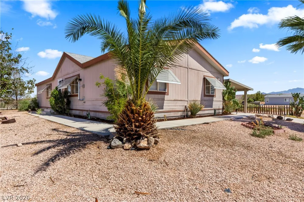 516 White Domes Drive Overton, NV 89040