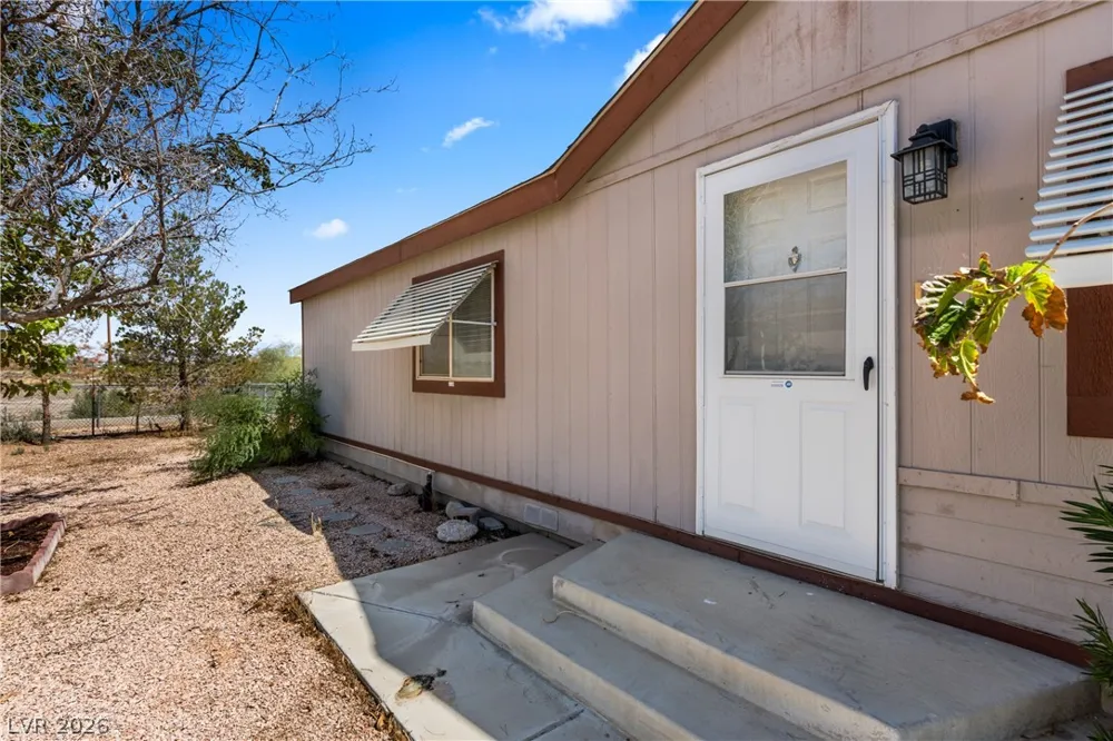 516 White Domes Drive Overton, NV 89040