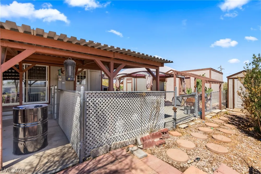 516 White Domes Drive Overton, NV 89040