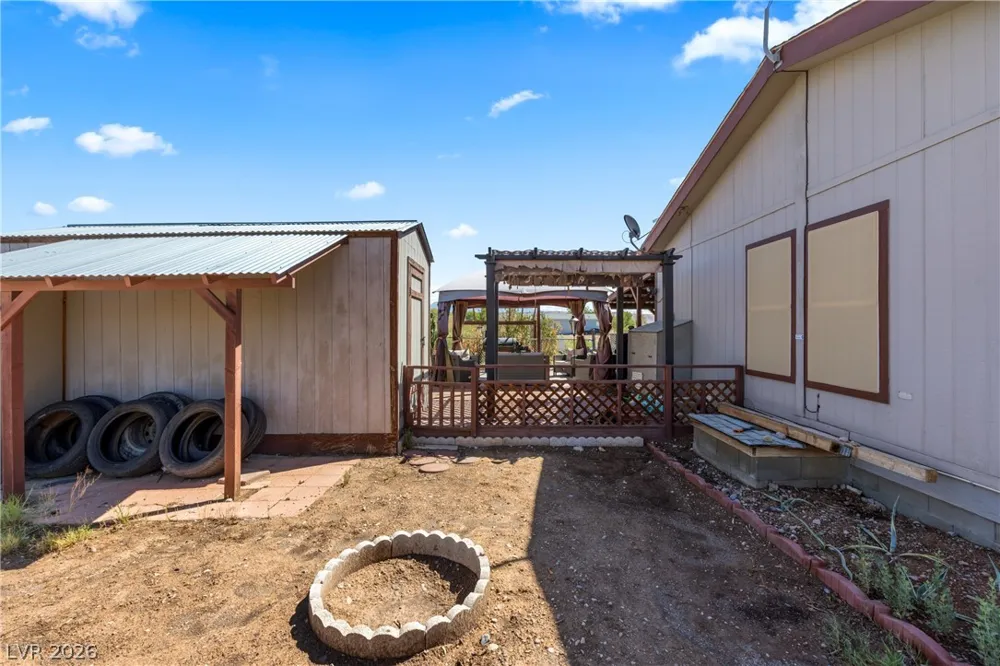 516 White Domes Drive Overton, NV 89040